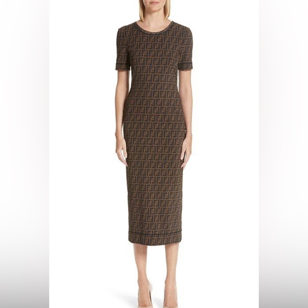 Fendi logo short sleeve midi dress